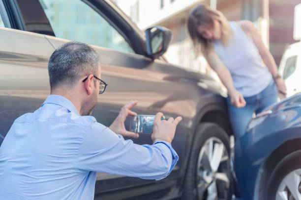 Professional Car Insurance Near Me technician working in Friendship Heights Village, MD